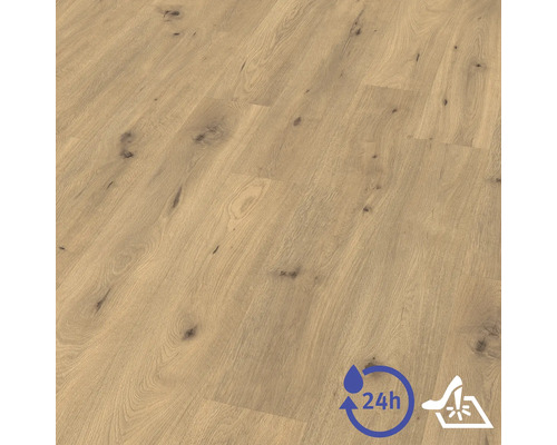 Hellbrauner Laminatboden in Eichenoptik mit Astlöchern, 24 Stunden wasserfest und kratzfest.