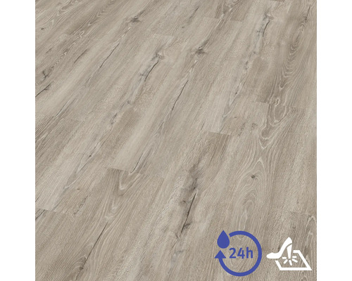 Laminatboden in Eichenoptik mit 24 Stunden Wasserresistenz und hoher Strapazierfähigkeit.