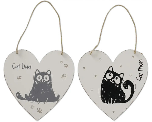 Herzförmige Hängedekoration mit Katzenmotiven, Aufschrift Cat Dad und Cat Mom, inklusive Juteschnur.