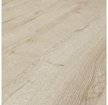 Laminatboden in heller Eichenoptik mit strukturierter Holzmaserung und sichtbaren Ästen.