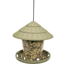 Hängendes Vogelfutterhaus mit grünem Dach und transparentem Futtersilo für Streufutter.