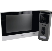 Chacon Video-Türsprechanlage bestehend aus einem Innenmonitor mit Bildschirm und einer Außenstation mit Kamera und RFID-Leser.