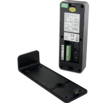 Rückansicht einer Chacon Türsprechanlage Außeneinheit mit schwarzer Montageplatte, technischem Diagramm und grünem Anschlussblock.