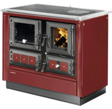 Roter Justus Holzherd mit Backofenfach, Sichtscheibe mit Feuer und Herdplatte.