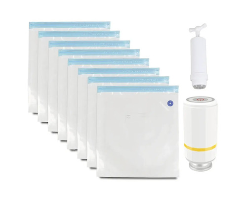 Set aus Vakuumbeuteln mit manueller Handpumpe und elektrischer Vakuumpumpe zur platzsparenden Aufbewahrung.