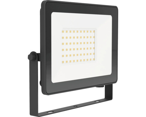 LED-Fluter mit schwarzem Gehäuse und verstellbarem Haltebügel.