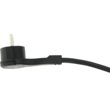 Flacher Schutzkontaktstecker mit integriertem Kabel für platzsparende Montage.