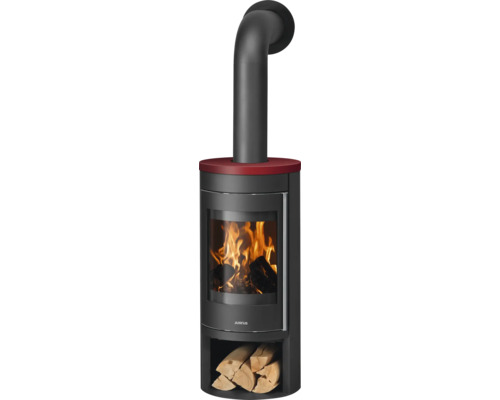 Justus Kaminofen in Schwarz mit roter Topplatte, Sichtscheibe mit brennendem Holz und integriertem Holzfach.