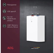 AEG Kleinspeicher U5 in Weiß, Maße 36,5 mal 23 mal 15,5 Zentimeter, platzsparend, VDE geprüft, für Niederdruckarmaturen, Made in Germany, AEG Logo.
