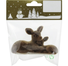 Geroma Logo. Zwei braun beflockte Rehfiguren, eine Ricke und ein Kitz, in einer weihnachtlichen Verpackung.