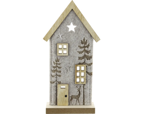 Dekorationshaus aus grauem Filz und Holz mit Tannenbäumen, einem Rentier, hölzernen Fenstern und einer sternförmigen Aussparung.