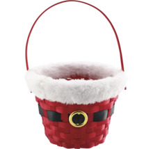 Geflochtener Weihnachtskorb im Weihnachtsmann-Design mit Henkel, weißem Plüschrand und schwarzem Gürtel mit goldener Schnalle.