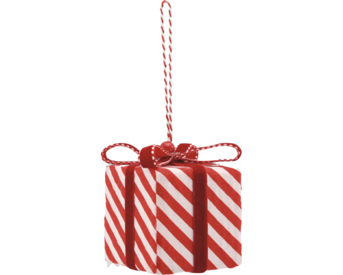 Weihnachtsanhänger in Form eines Geschenks mit rot-weiß gestreiftem Muster, Schleife und Aufhänger.