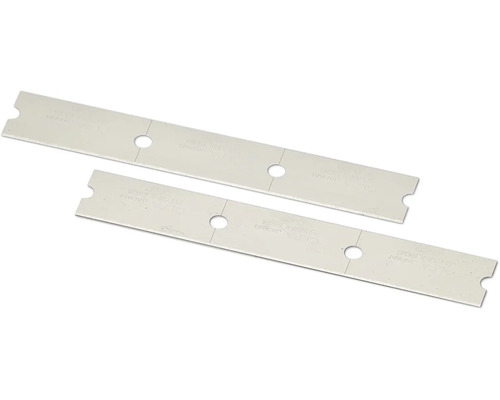 Zwei Ersatzklingen für Schaber aus rostfreiem Edelstahl mit runden Aussparungen.