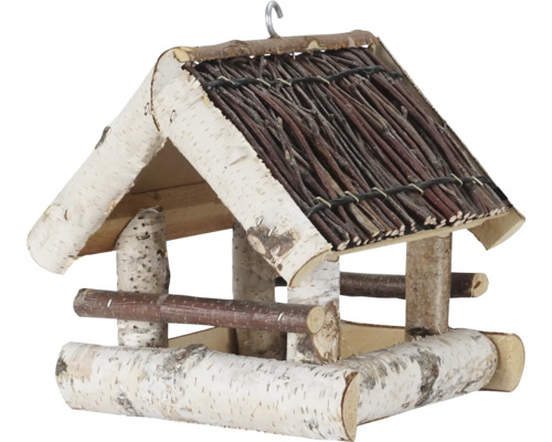 Vogelhaus aus Birkenholz und Zweigen mit Metallhaken zum Aufhängen.