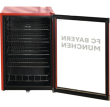 Mini-Kühlschrank mit Glastür, FC Bayern München Logo und Gitterablagen.