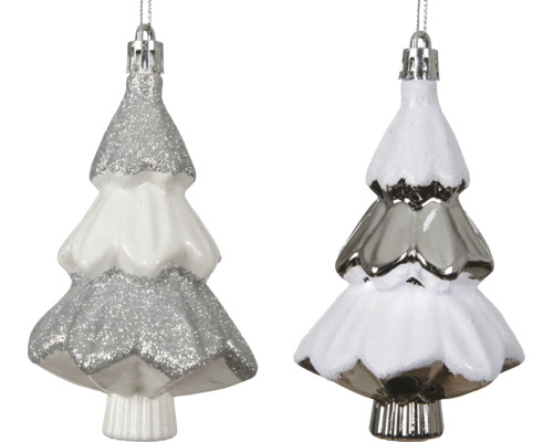 Zwei Weihnachtsbaum-Anhänger in Tannenform mit silbernem Glitzer, glänzender Oberfläche und weißen Details.