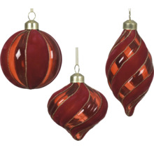 Dreiteiliges Set Weihnachtsbaumschmuck aus Glas mit roten Samtstreifen und Glitzerdetails in verschiedenen Formen.