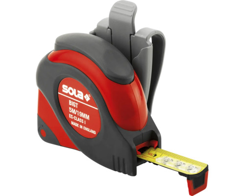 Rotes und graues SOLA Rollmaßband BIGT, 5 Meter lang, 19 Millimeter Bandbreite, Genauigkeitsklasse I, mit Gürtelclip und Feststeller.
