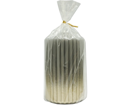 Packung Stabkerzen mit Farbverlauf, verpackt in transparenter Folie.