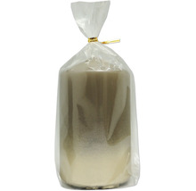Stumpenkerze aus Wachs in transparenter Folienverpackung mit goldenem Verschlussclip, braun.