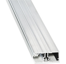 Aluminium-Profil mit mehreren Führungsnuten und inneren Kammern für Montagesysteme.