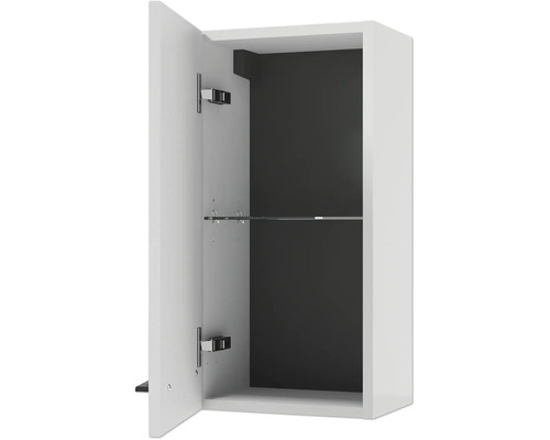 Weißer Badezimmer-Hängeschrank mit geöffneter Tür, einem Glaseinlegeboden und dunkler Rückwand.