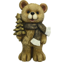 Braune Dekofigur Bär mit Schal und goldenem Tannenbaum.