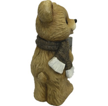 Dekofigur Bär mit Schal und Handschuhen, winterliche Bärenfigur für Garten und Innenbereich.