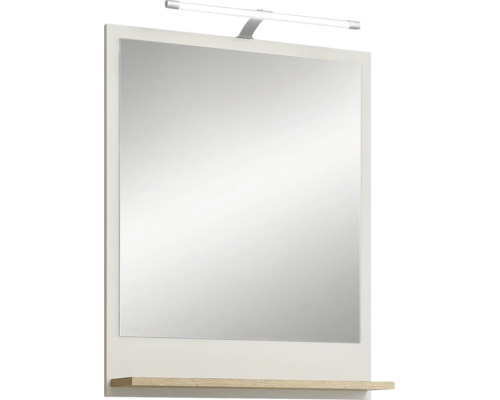 Badezimmerspiegel mit LED-Aufsatzleuchte und Ablagefläche aus Holz.