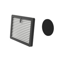 Filter-Set bestehend aus einem rechteckigen Lamellenfilter mit Rahmen und einem runden Schaumstofffilter.