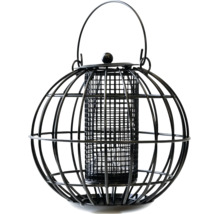Hängende schwarze Vogelfutterstation aus Metall mit kugelförmigem Schutzkorb und Maschenzylinder für Meisenknödel.