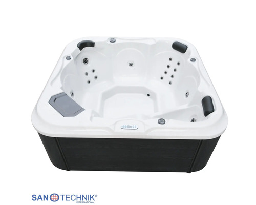 Quadratischer Außenwhirlpool mit Massagedüsen, Nackenstützen und Verkleidung in Holzoptik. Sanotechnik International Logo.