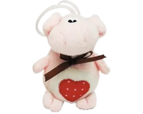 Plüsch-Schwein als Anhänger mit einer braunen Schleife und einem roten Herz mit weißen Punkten auf dem Bauch.