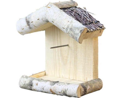 Vogelhaus aus Birkenholz und Zweigen mit Giebeldach für Wildvögel.