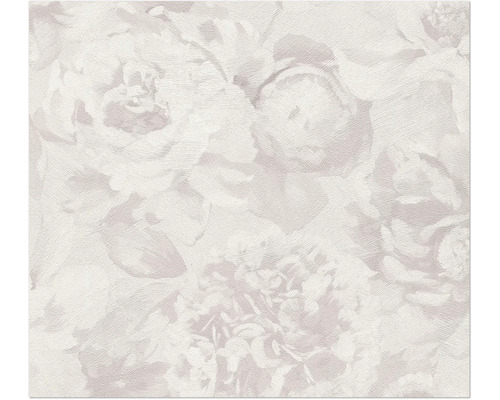 Vliestapete mit großflächigem Blumenmuster aus Pfingstrosen und Rosen in Malerei-Optik mit fühlbarer Struktur.