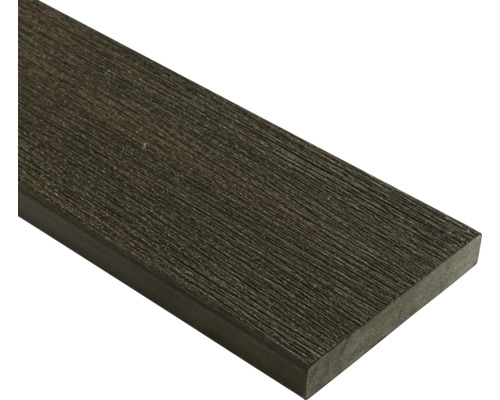 Terrassendiele aus Holz-Kunststoff-Verbundwerkstoff mit strukturierter Oberfläche in Anthrazit.
