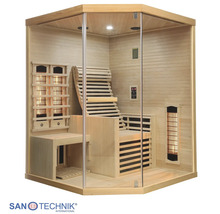 Infrarotkabine aus hellem Holz mit Glastür, ergonomischer Liege, Infrarotstrahlern und digitalem Bedienfeld. San Technic Logo.