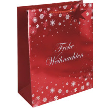 Rote Geschenktüte mit weißem Schriftzug Frohe Weihnachten, Schneeflockenmotiven und einer Tragekordel.