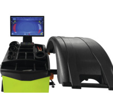 Radwuchtmaschine mit digitalem Monitor, Ablagefächern und Schutzhaube für den Reifen- und Werkstattservice.