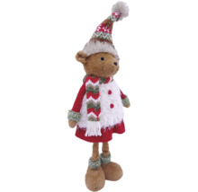 Weihnachtsfigur als brauner Teddybär aus Plüsch mit hoher Zipfelmütze, rot-weißem Schal und weißer Weste.