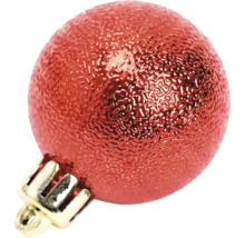 Rote Christbaumkugel mit strukturierter Oberfläche und goldfarbener Aufhängung.