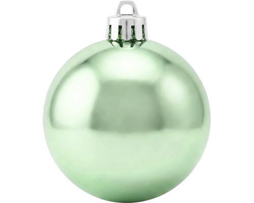 Glänzende grüne Weihnachtskugel mit silberner Aufhängung.
