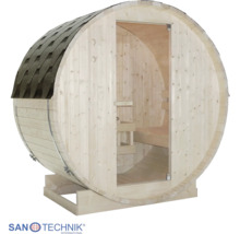 Fasssauna aus hellem Holz mit Glastür, Schindeldach und Innenbänken auf Holzsockel. Sanotechnik International Logo.