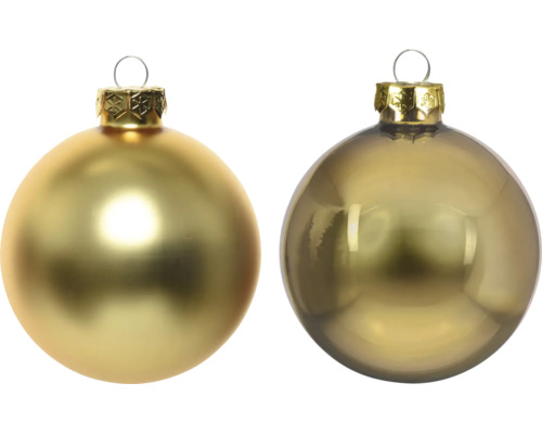 Zwei goldfarbene Weihnachtskugeln, eine matt und eine glänzend, mit Aufhängung.