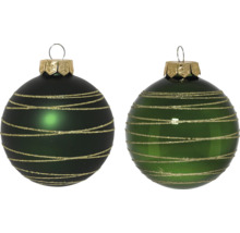 Zwei grüne Weihnachtskugeln aus Glas mit goldenen Glitzerstreifen, eine matt und eine glänzend.