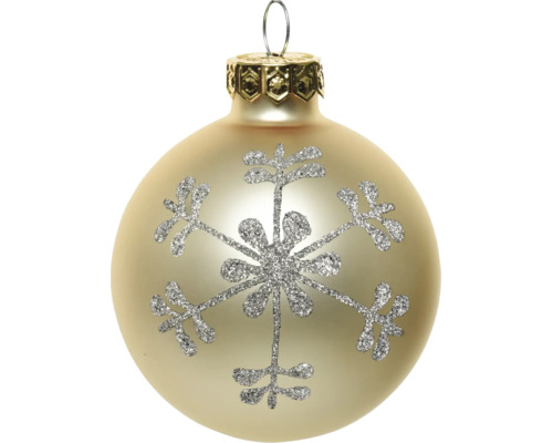 Mattgoldene Christbaumkugel mit einer glitzernden Schneeflocke verziert.