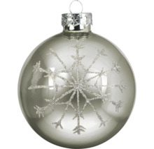 Silberne Weihnachtskugel mit Schneeflocken-Motiv aus Glitzer.