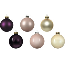Sechs Weihnachtskugeln in verschiedenen Farben mit matten und glänzenden Oberflächen sowie dekorativen Aufhängern.