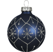 Dunkelblaue Weihnachtskugel mit silbernem Glitzermuster aus Rauten und Schneeflocken.
